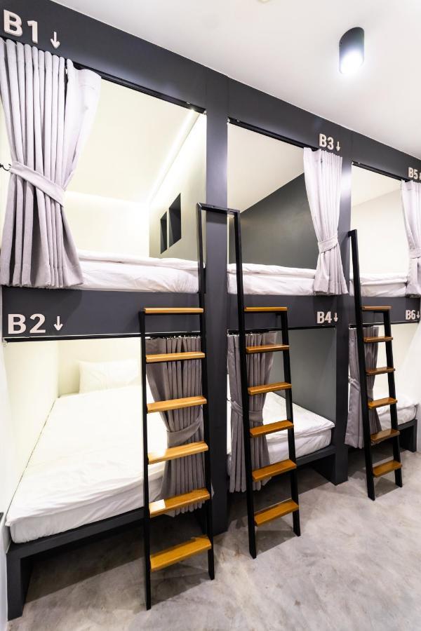 Pier 808 Hostel Бангкок Экстерьер фото